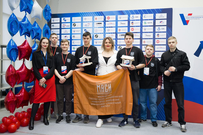 Студенты — участники чемпионата «Лучший по профессии»