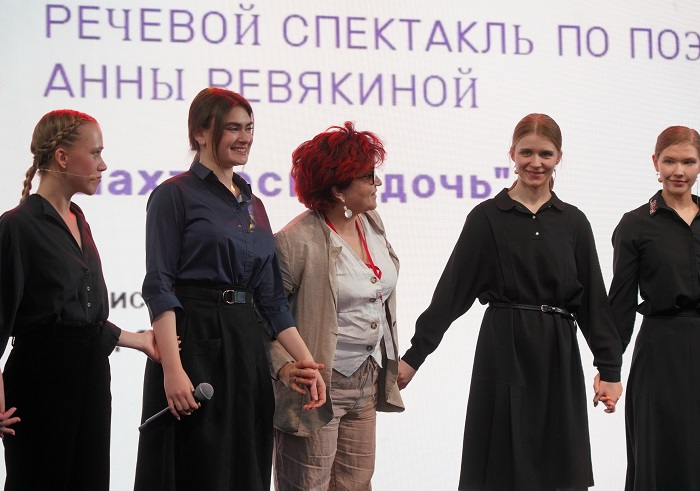 Учебный театр с постановкой «Шахтерская дочь» на Красной площади!