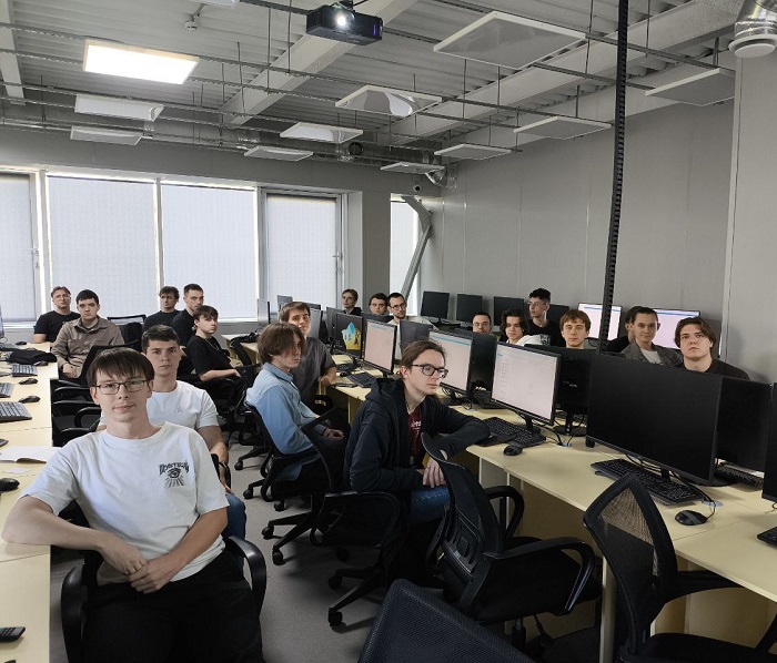 Студенты IT-направления приняли участие в вебинарах SILA Union