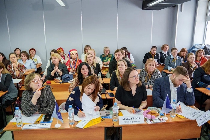 Начинаем год единства народов России правильно: МГТУ-МАСИ стал площадкой для развития туристического кода страны